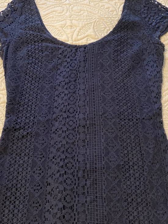 Hollister Dresses & Skirts - Navy Blue Lace U Neck Short Sleeve Mini Dress Hollister Sz 1